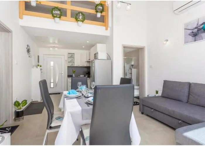 Apartment M&l Zgaljic
